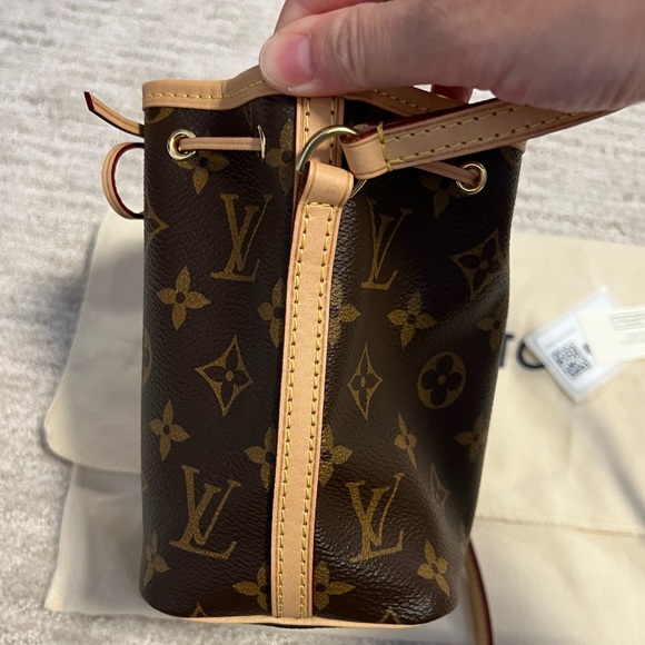 Authentic Louis Vuitton nano noe monogram crossbody bag - Picture 7 of 8